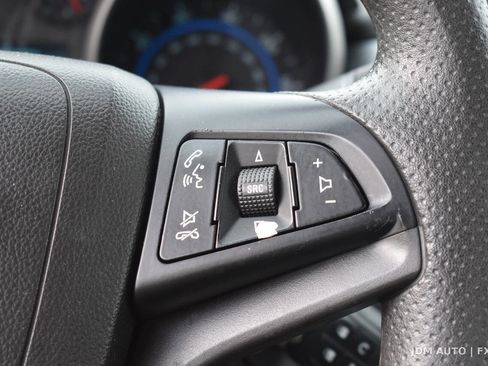 Used 2015 Chevrolet Cruze LT w/ Sun And Sound Package FWD image 22