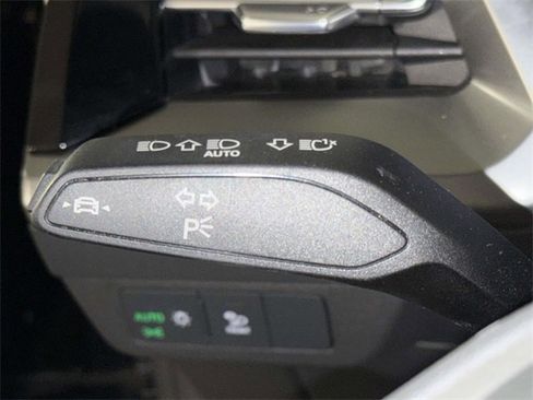 Used 2023 Audi Q4 e-tron Prestige w/ 20" Wheel Package image 29