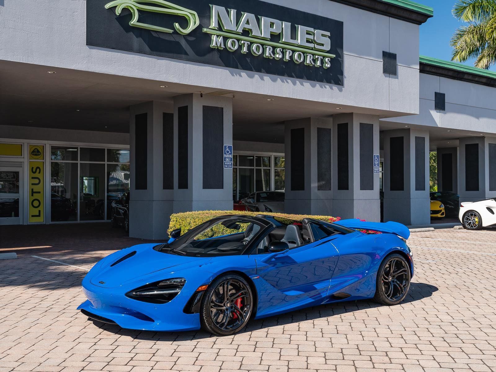 Used 2024 McLaren 750S Spider RWD image 11