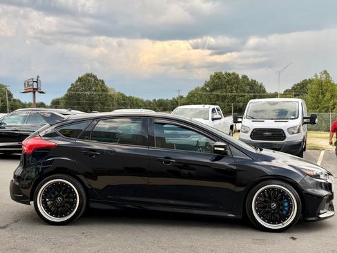 Used 2017 Ford Focus RS AWD/4WD image 13