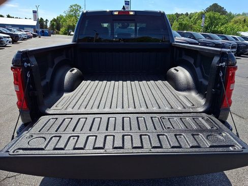 New 2026 RAM 1500 Laramie AWD/4WD image 22