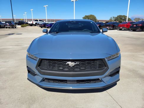 Used 2024 Ford Mustang Premium image 8