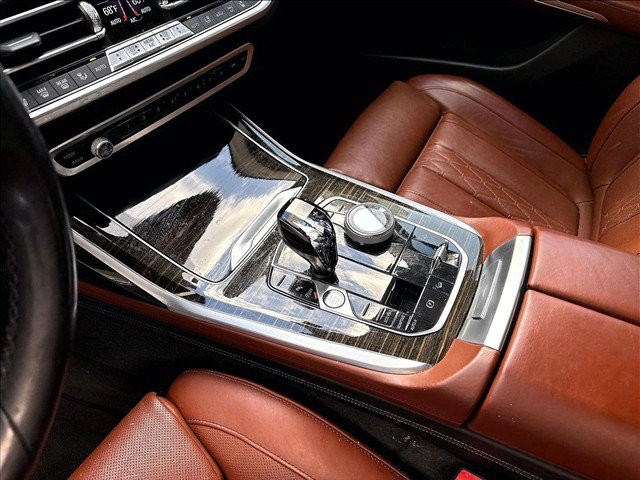 Used 2020 BMW X7 xDrive40i w/ Premium Package AWD/4WD image 14