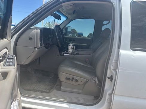 Used 2003 Chevrolet Silverado 2500 LT w/ Skid Plate Package AWD/4WD image 10