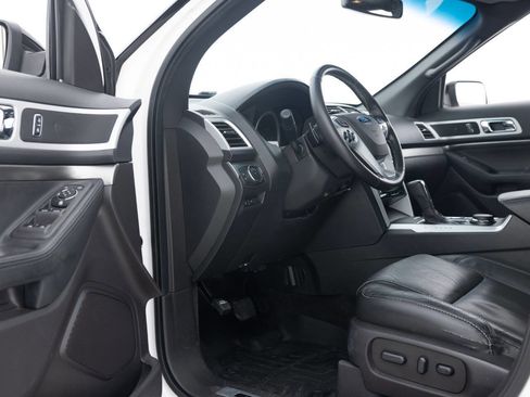 Used 2015 Ford Explorer Sport AWD/4WD image 25