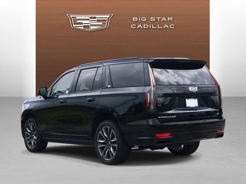 Used 2023 Cadillac Escalade Sport Platinum w/ LPO, Floor Liner Package AWD/4WD image 3