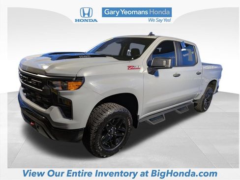 Used 2025 Chevrolet Silverado 1500 Custom Trail Boss AWD/4WD image 10