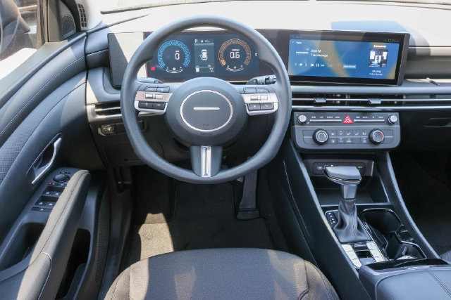 New 2026 Hyundai Tucson SE FWD image 13