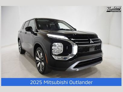 New 2025 Mitsubishi Outlander SE