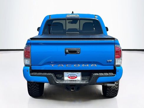 Used 2021 Toyota Tacoma TRD Sport w/ Technology Package image 6