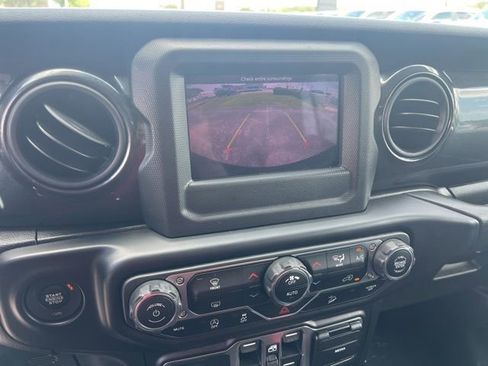 Used 2020 Jeep Wrangler Unlimited Sport AWD/4WD image 15