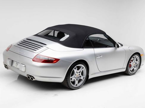 Used 2006 Porsche 911 Carrera S RWD image 19