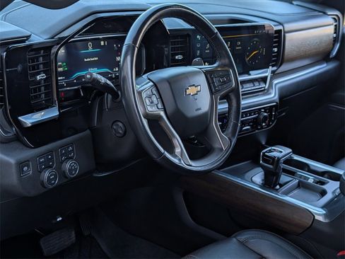 Used 2022 Chevrolet Silverado 1500 High Country image 31