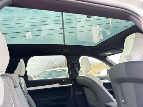 New 2025 Volvo EX90 Ultra image 14