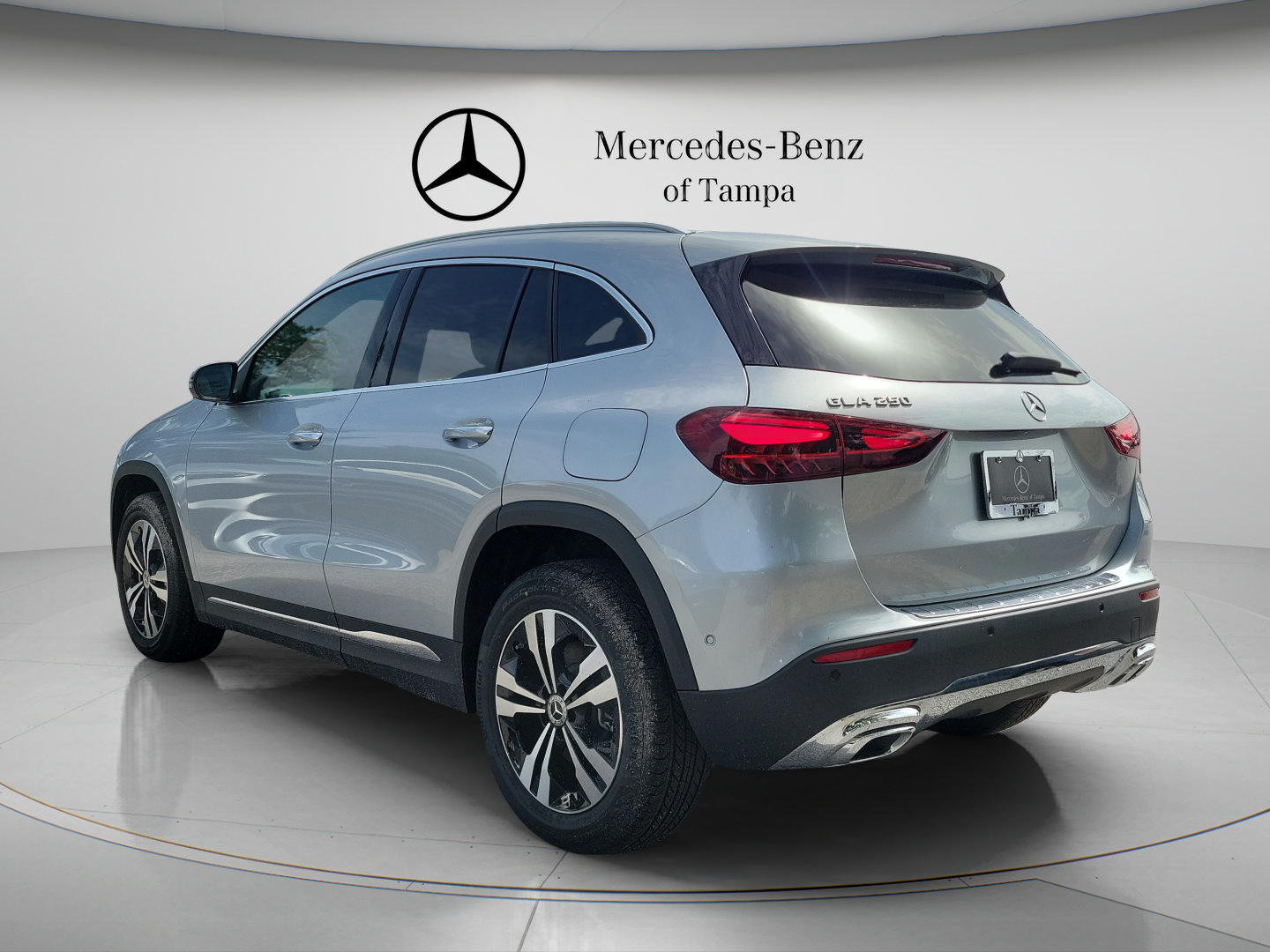 Used 2026 Mercedes-Benz GLA 250 image 2