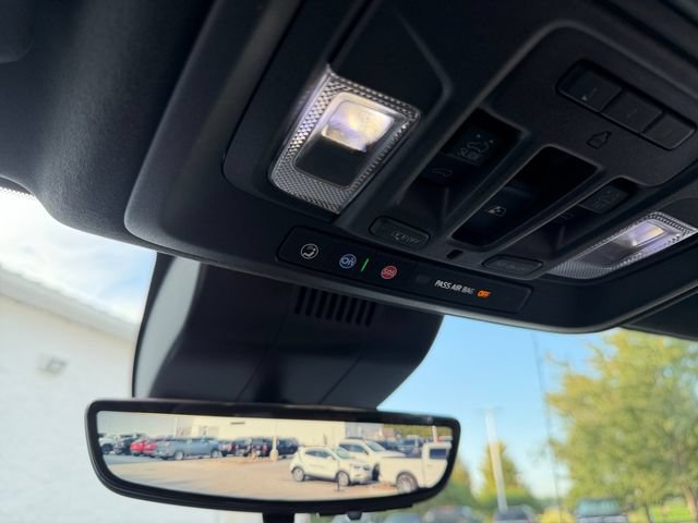 Used 2024 GMC Sierra 1500 Denali Ultimate AWD/4WD image 32