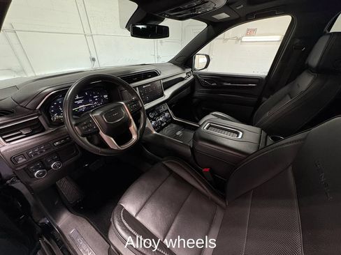 Used 2023 GMC Yukon Denali w/ LPO, Floor Liner Package AWD/4WD image 21