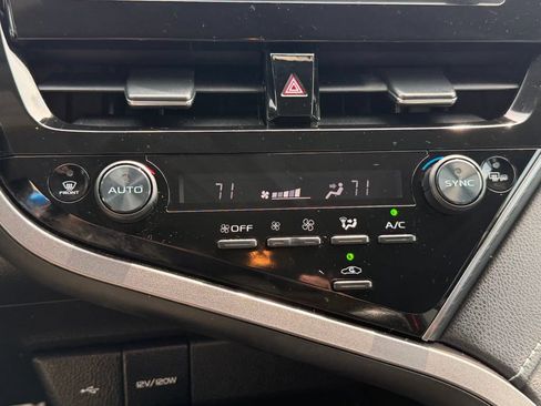 Used 2023 Toyota Camry SE w/ Convenience Package FWD image 26