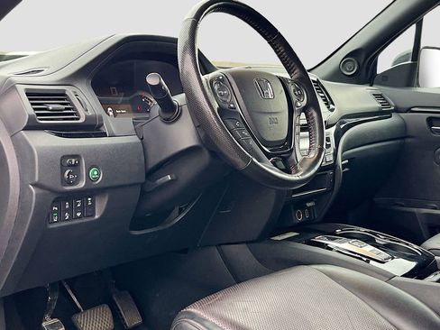 Used 2023 Honda Ridgeline Black Edition image 9