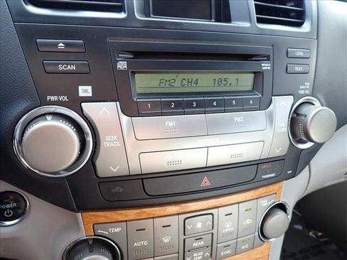 Used 2008 Toyota Highlander Limited AWD/4WD image 24