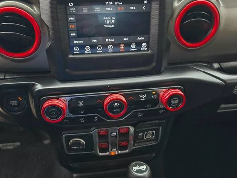 Used 2018 Jeep Wrangler Unlimited Sport S AWD/4WD image 27