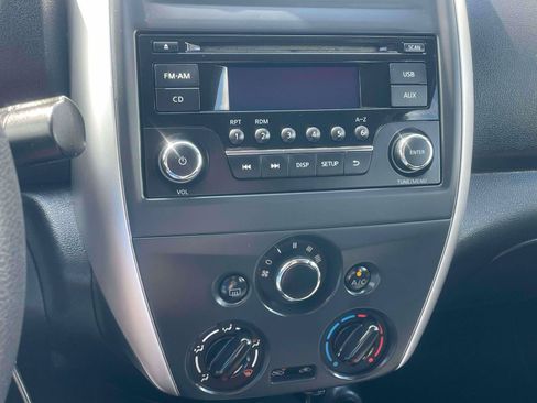Used 2017 Nissan Versa SV FWD image 8