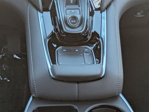 New 2026 Acura RDX SH-AWD image 25