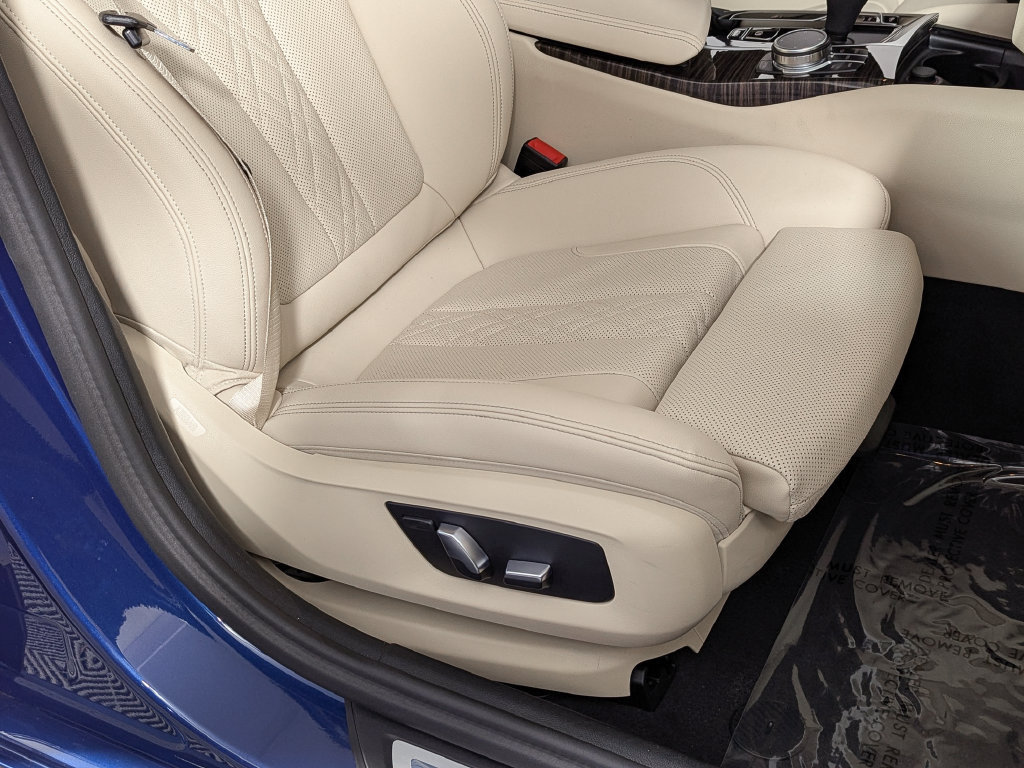 Certified 2023 BMW 530i xDrive w/ Premium Package AWD/4WD image 29