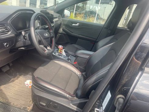 Used 2025 Ford Escape ST-Line w/ Tech Pack #1 AWD/4WD image 14