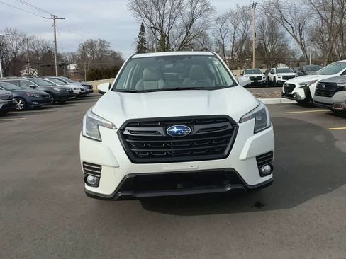 Certified 2023 Subaru Forester Limited image 3
