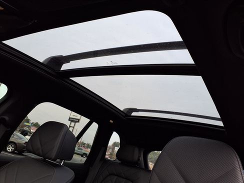 Used 2025 BMW X5 xDrive40i w/ M Sport Package image 6