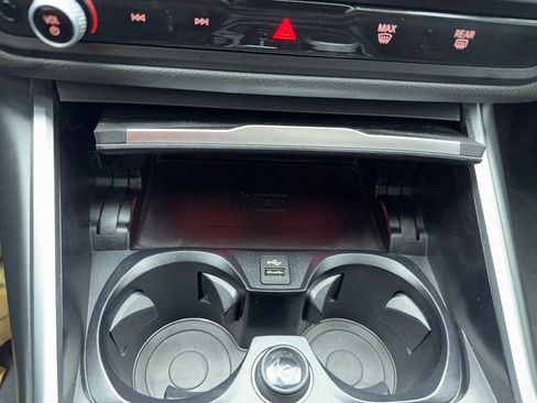 Used 2024 BMW 330i Sedan image 28