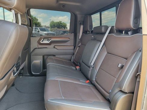 Used 2025 GMC Sierra 1500 Denali AWD/4WD image 27