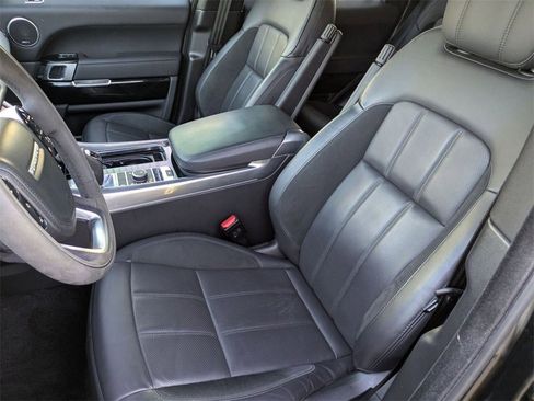 Used 2022 Land Rover Range Rover Sport HST image 5