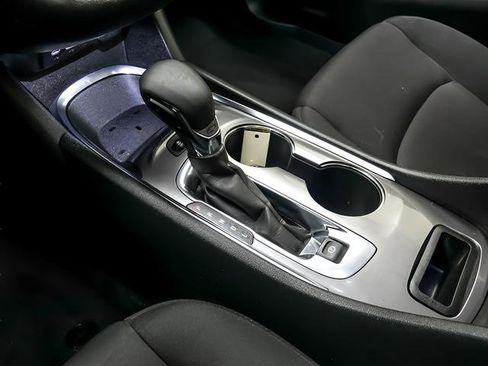 Used 2024 Chevrolet Malibu LT FWD image 21
