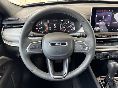 Used 2024 Jeep Compass Limited AWD/4WD image 23