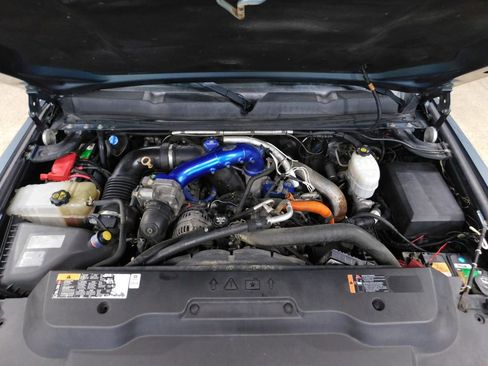 Used 2011 Chevrolet Silverado 2500 LT w/ Interior Plus Package AWD/4WD image 17