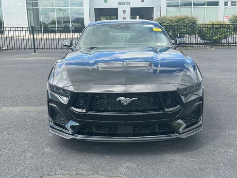 Used 2025 Ford Mustang GT Premium w/ GT Performance Package RWD image 2