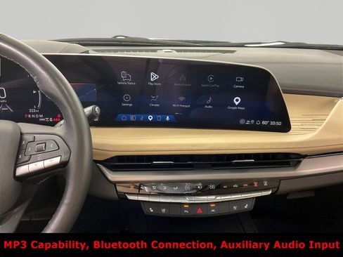 Used 2025 Cadillac XT4 Premium Luxury w/ Technology Package AWD/4WD image 9