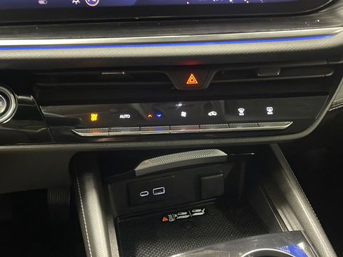 Used 2024 Buick Envision Preferred AWD/4WD image 11