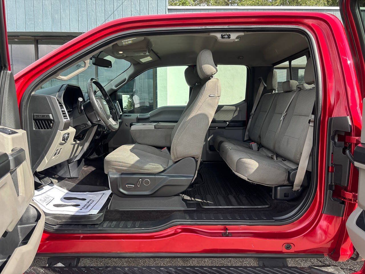 Used 2016 Ford F150 XLT w/ Equipment Group 302A Luxury RWD image 20