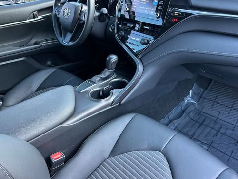 Used 2023 Toyota Camry SE w/ Convenience Package image 15