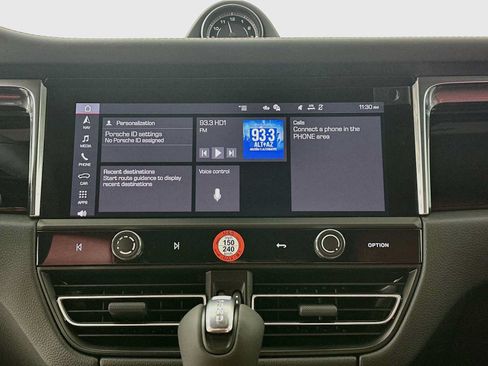 Certified 2025 Porsche Macan S AWD/4WD image 17