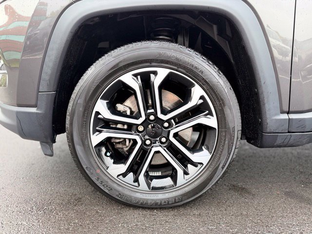 Used 2023 Jeep Compass Limited w/ Sun and Sound Group AWD/4WD image 27