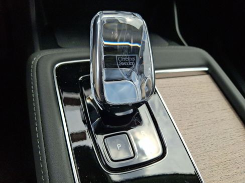 Used 2026 Volvo XC90 B6 Plus w/ Protection Package Premier AWD/4WD image 11