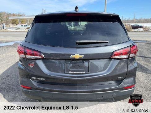Used 2022 Chevrolet Equinox LS w/ LS Convenience Package image 4