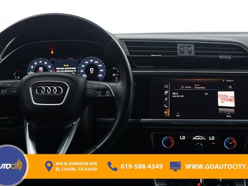 Used 2019 Audi Q3 2.0T Premium AWD/4WD image 5