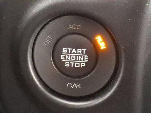 Used 2022 Jeep Gladiator Sport AWD/4WD image 24