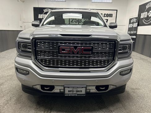 Used 2018 GMC Sierra 1500 Denali w/ Denali Ultimate Package AWD/4WD image 2