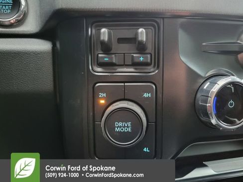 Used 2025 Ford F450 Platinum AWD/4WD image 32